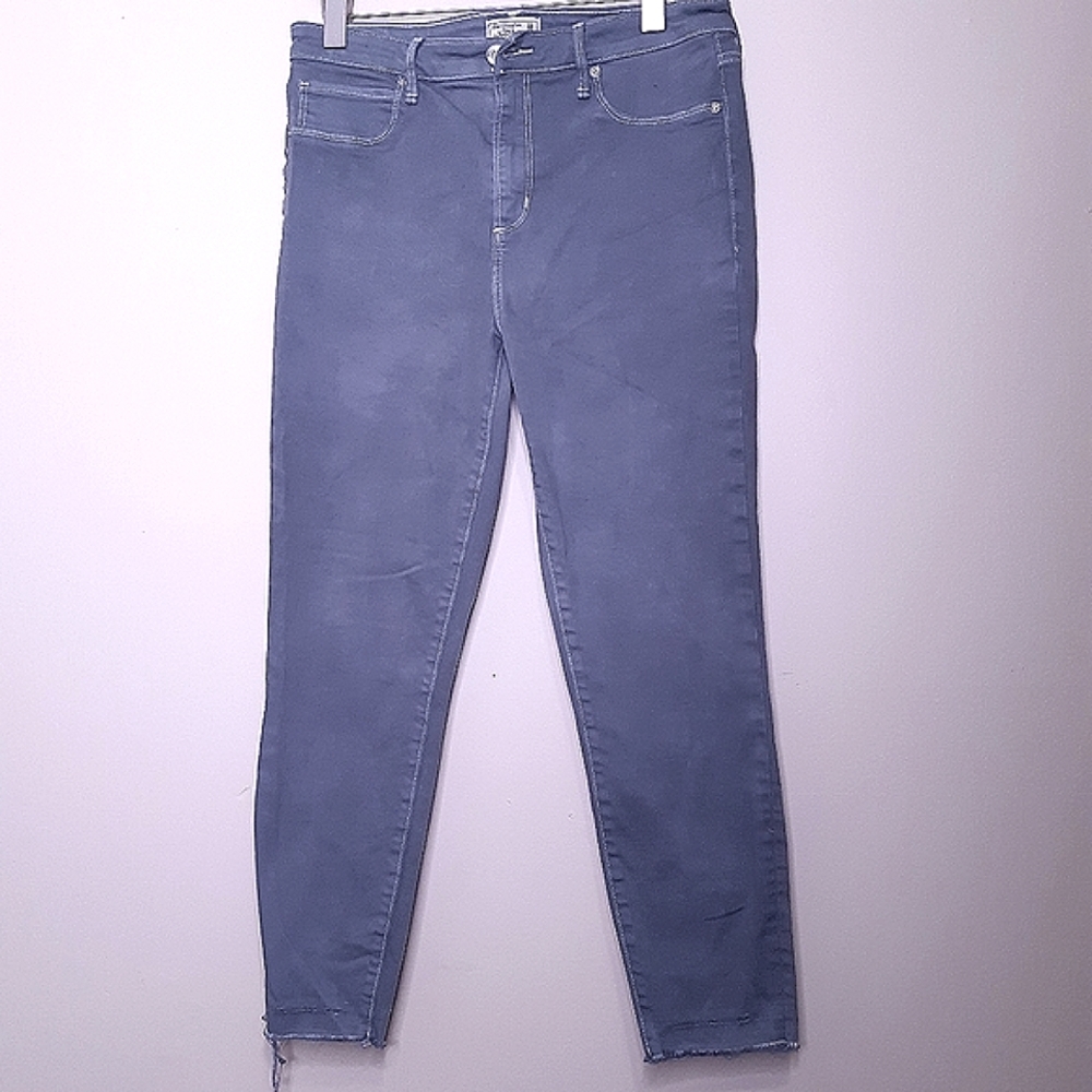 High Rise Jeans - Picture 2 of 9